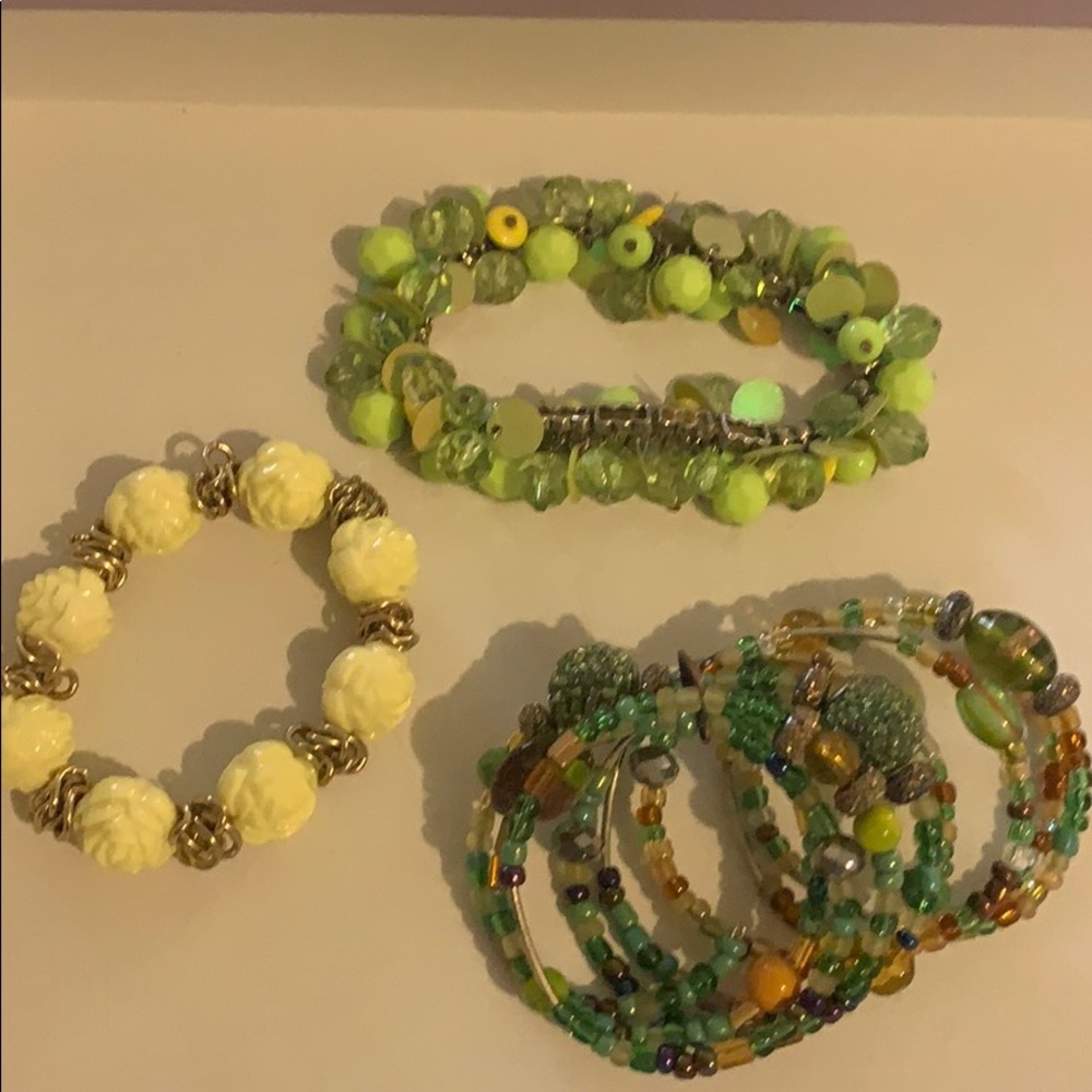 Vintage stretch bracelets bundle #70